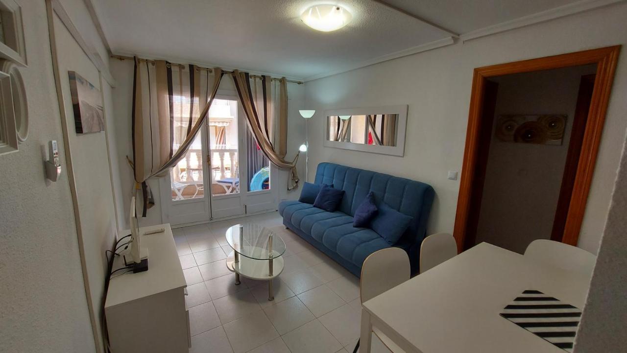 Spacious Apartment Torrevieja Luaran gambar