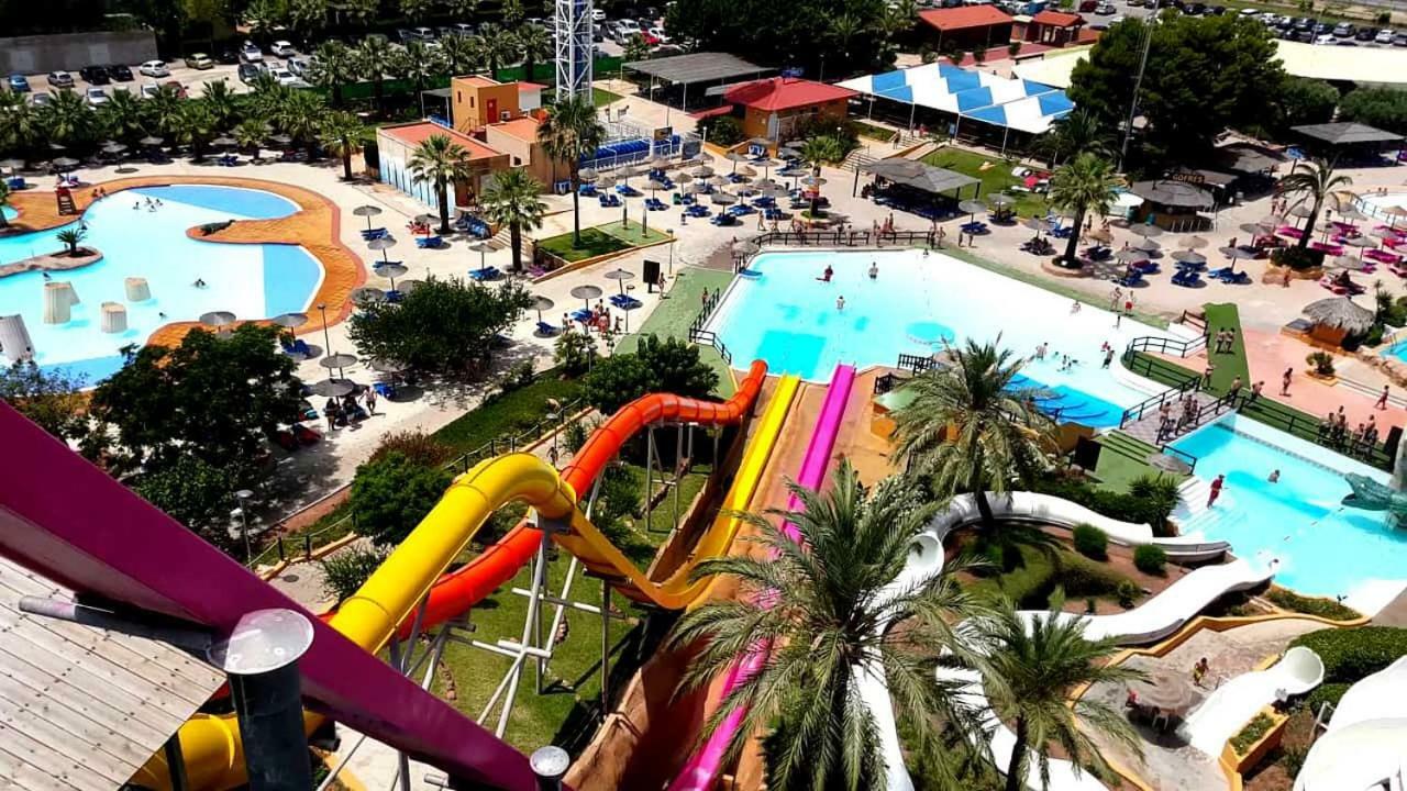 Spacious Apartment Torrevieja Luaran gambar